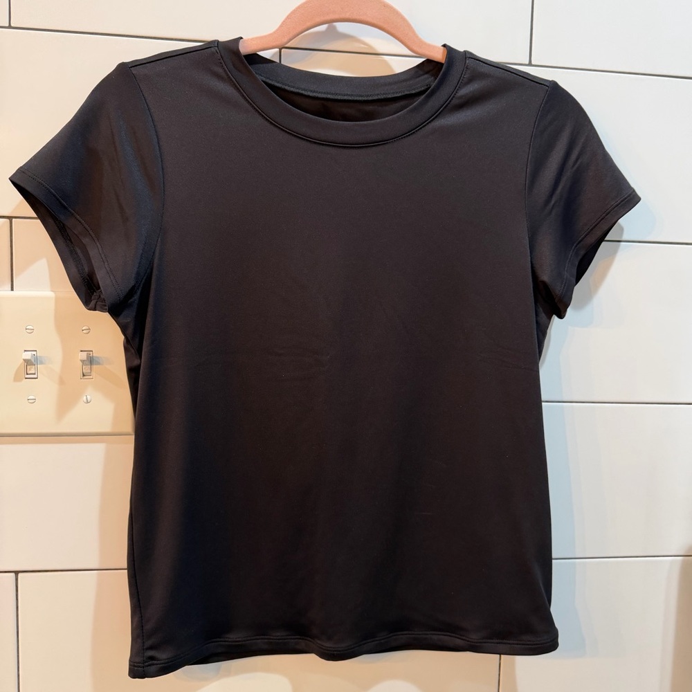 Tahari Black Short Sleeve Tee